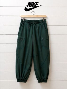 Jordan Sport Women’s Tunnel Trousers – Green – Size S